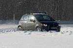 Sobotní Rallye Show Modřice nabídla zájemcům možnost vyzkoušet si s vlastním autem jízdu na sněhu nebo ledu v okolí Masarykova okruhu. 