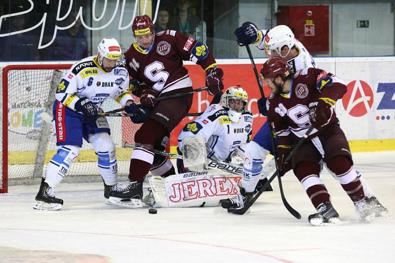 Brněnští hokejisté ve čtvrtém semifinále podlehli Spartě 3:5. Před pátým zápasem v Praze je stav sérii 2:2