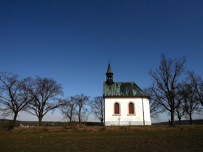 Líšeňská kaple stojí na vršku nazvaném Kostelíček.