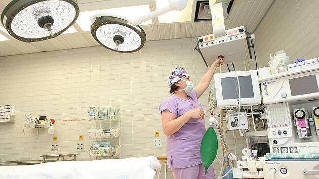 Přes sto padesát přístrojů získala Fakultní nemocnice Brno.