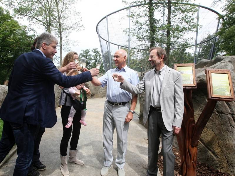 Zoo otevřela novou voliéru pro orly.