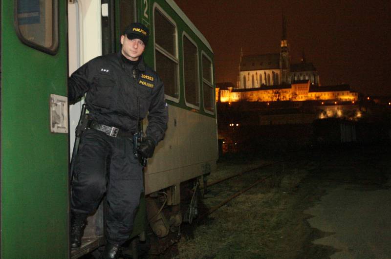 Policejní razie na lidi bez střechy nad hlavou