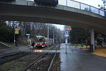 Neznámý útočník důchodkyni přepadl na tramvajové zastávce Běloruská v brněnských Bohunicích.