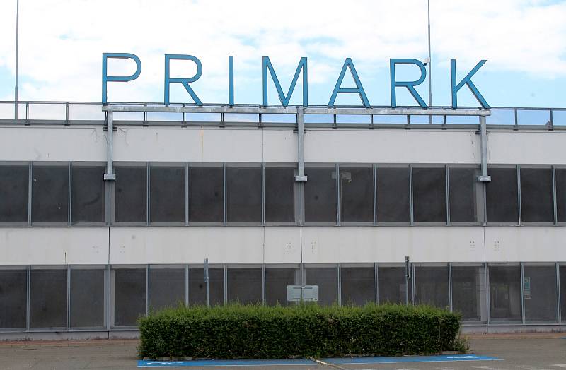 V nákupním centru Olympia v Modřicích letos otevře prodejna Primark. Bude teprve druhou v republic