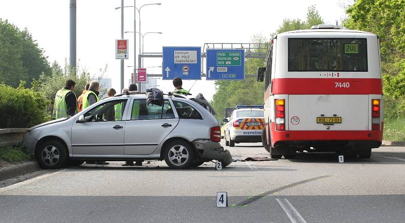 Úterní ranní nehoda v Hradecké ulici.