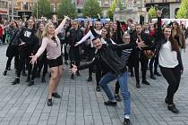 Stepaři zahájili svůj festival v Brně vystoupením na náměstí Svobody.