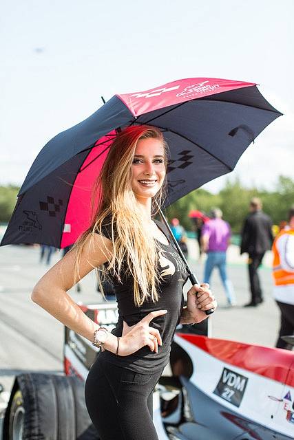 Finalistky České Miss se zúčastnily závodů  Masaryk Racing Days v areálu brněnského Masarykova okruhu. 