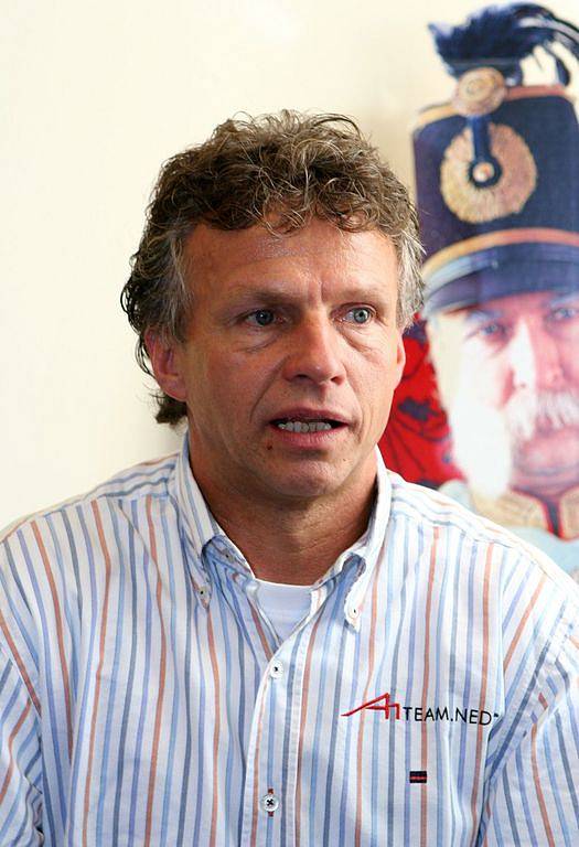 Bývalý holandský pilot Formule 1 Jan Lammers