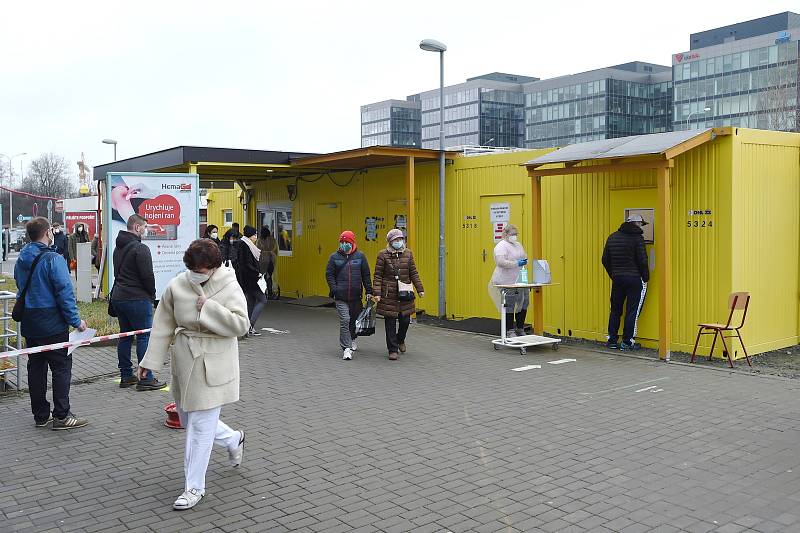 Antigenní odběrové centrum ve Fakultní nemocnici Brno v Bohunicích.