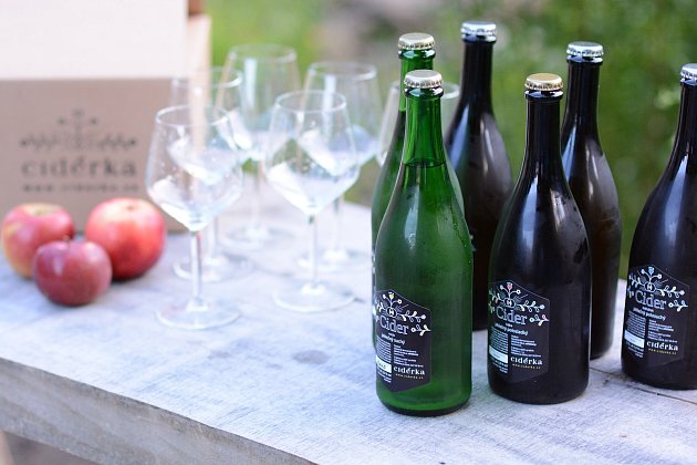 Brňanka Zuzana Kameníková vyrábí cidery a mošty ve vlastní moštárně Cidérka.