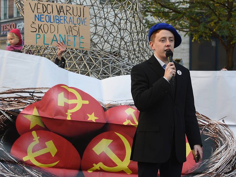 Demonstrace proti Andreji Babišovi v Brně.