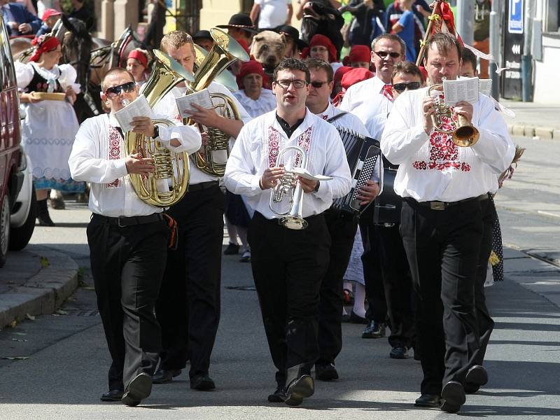 Desáté jihomoravské dožínky hostilo brněnské náměstí Svobody. Pořadatelé pro návštěvníky připravili bohatý program. Lidé mohli vidět několik folklorních vystoupení nebo ukázku zásahu historických hasičů. Obdivovali i zemědělskou techniku. 