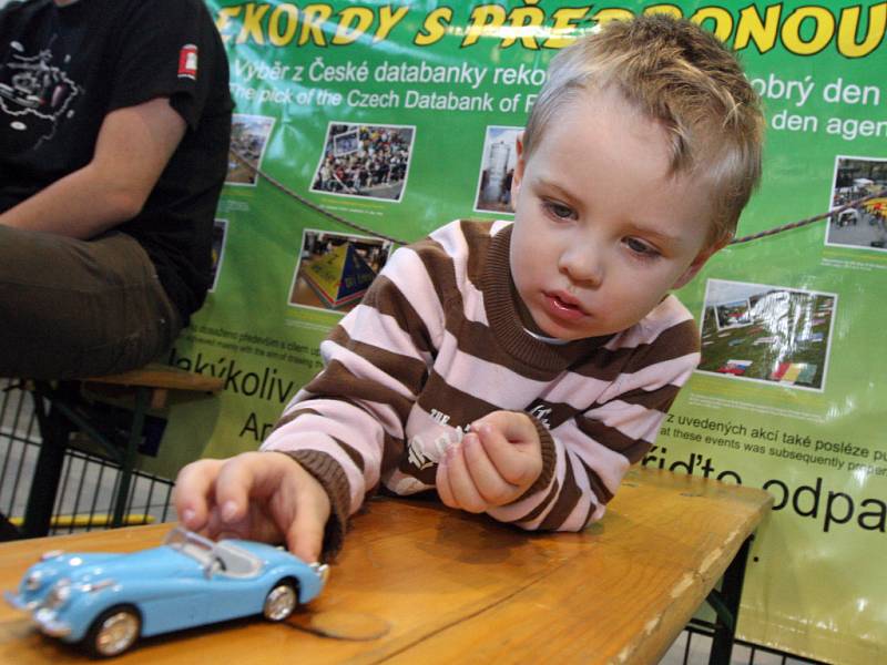 Matyáš Křapek překonal rekord v poznávání automobilových značek.