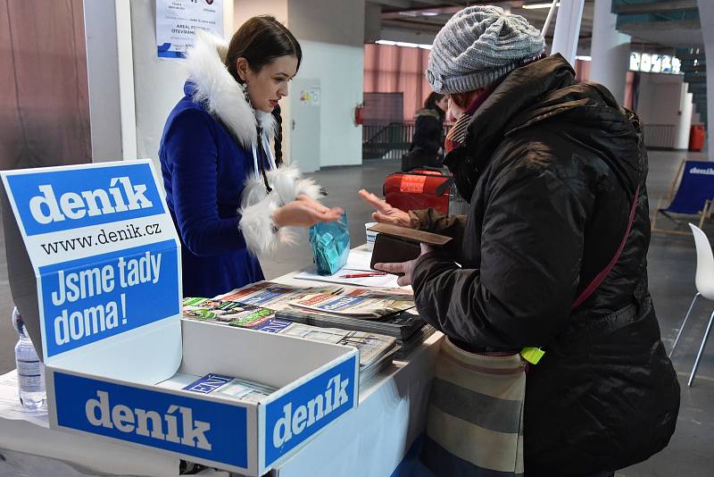 Beseda s hokejovou legendou Jozefem Golonkou.