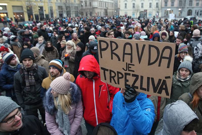 Vzpomínkové setkání a pochod za zavražděného novináře Jána Kuciaka a jeho přítelkyni Martinu Kušnírovou.