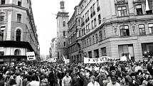 V listopadu 1989 demonstrovalo i Brno. Kromě řady protestů se uskutečnila i generální stávka.