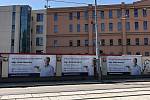 V září se v Brně objevily billboardy, na kterých je René Novotný. Za ANO kandiduje ve volbách do Poslanecké sněmovny.