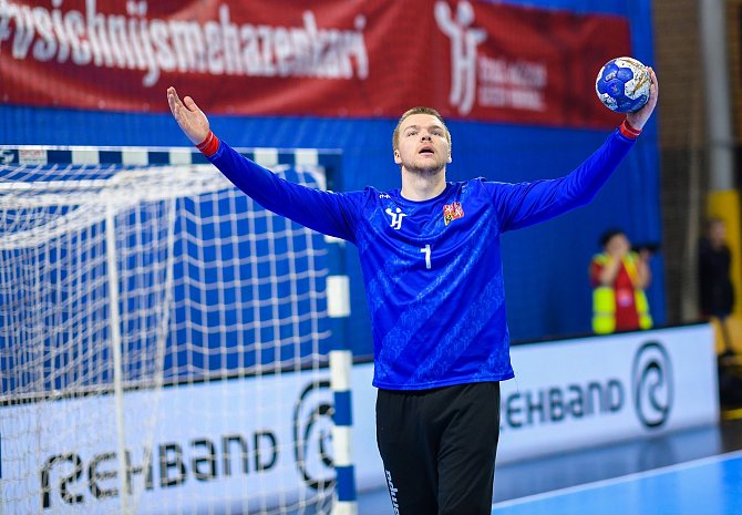 Tomáš Mrkva proti Islandu zářil, svými zákroky dotáhl český národní výběr k velké výhře.