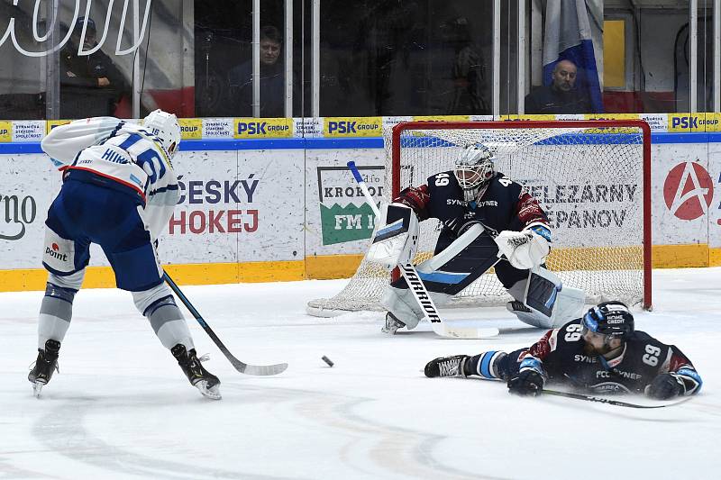 Brno 28.2.2020 - HC Kometa Brno (Luboš Horký) - Bílí Tygři Liberec (Dominik Hrachovina a Marek Zachar)