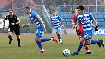 Fortuna Národní liga - Utkání mezi FK Ústí nad Labem (modrobílí)  a SK Líšeň (červení) skončilo bezbrankovou remízou.