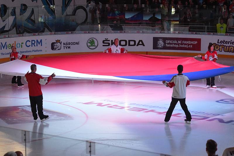 Úvodní zápas Carlson Hockey Games v brněnské DRFG aréně mezi Českou republikou v bílém a Finskem