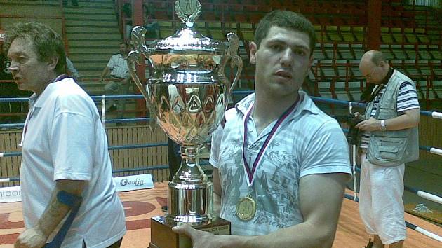 Brněnský boxer Vardar Besaljan vypadl na mistrovství světa v 1. kole.
