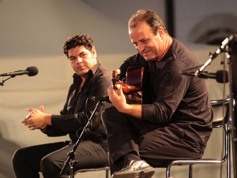 Pětadvacátý ročník Mezinárodního kytarového festivalu zahájila v neděli večer Noc flamenca na nádvoří hradu Špilberk.