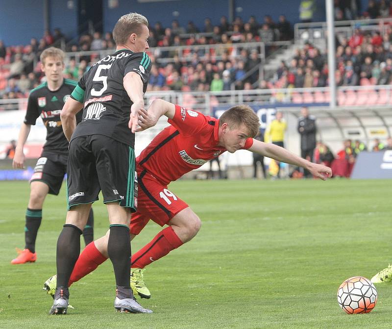 Brněnská Zbrojovka ve 26. kole nejvyšší fotbalové ligy před domácími fanoušky porazila Příbram 2:0.