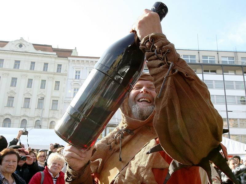 Svatomartinská vína ochutnali lidé na náměstí Svobody v Brně.