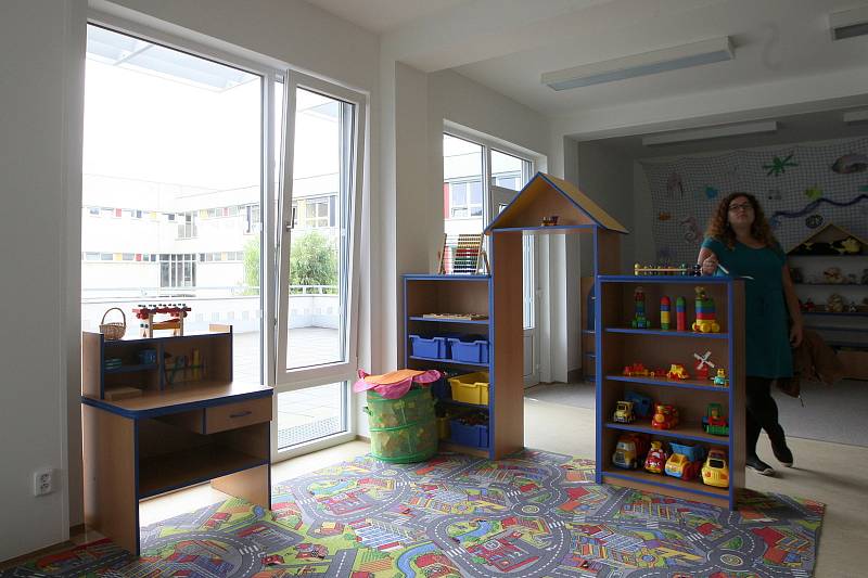 Slavnostní otevření nové mateřské školky v brněnském Komíně postavené modulovou technologií.