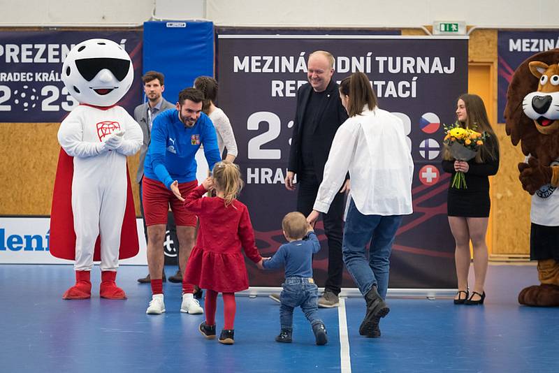 Tom Ondrušek se v Hradci Králové rozloučil s reprezentační kariérou.