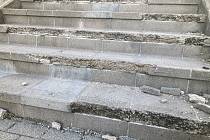 Nevzhledné schody v brněnské Puškinově ulici brzy doznají změn. Už za pár týdnů je čeká obnova.