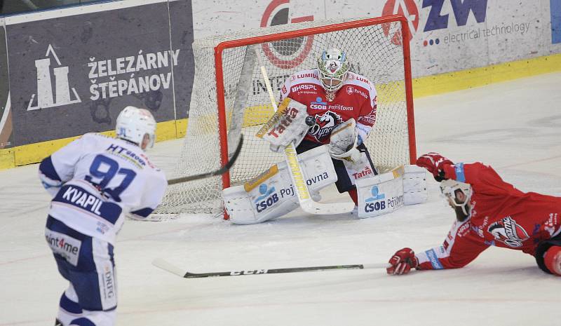 Devítizápasové čekání na vítězství v normální hrací době je u konce. Hokejisté brněnské Komety porazili v 47. extraligovém kole Pardubice 4:1 a z tříbodového zisku se radují poprvé od 8. ledna, kdy doma zdolali Liberec 3:0.