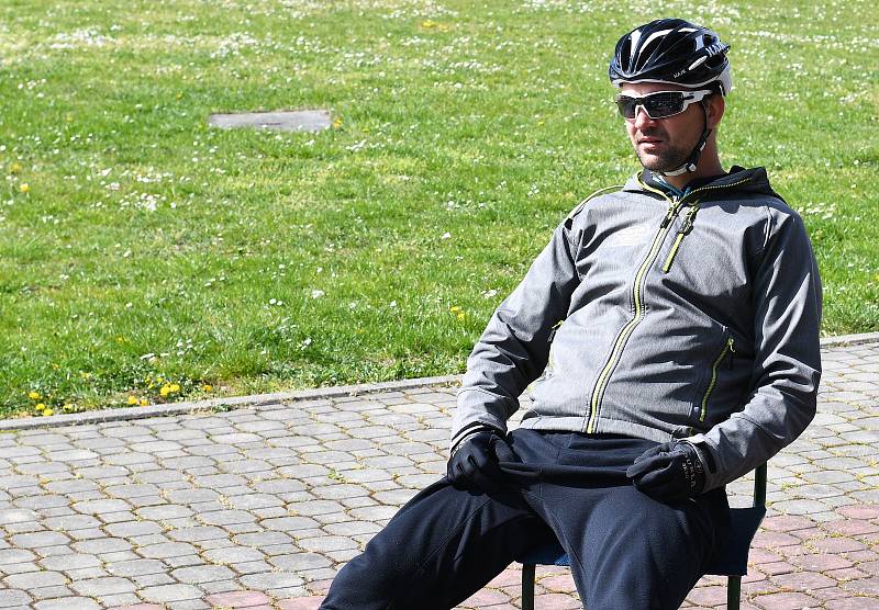 Trénink dráhových cyklistů Dukla Brno na velodromu.