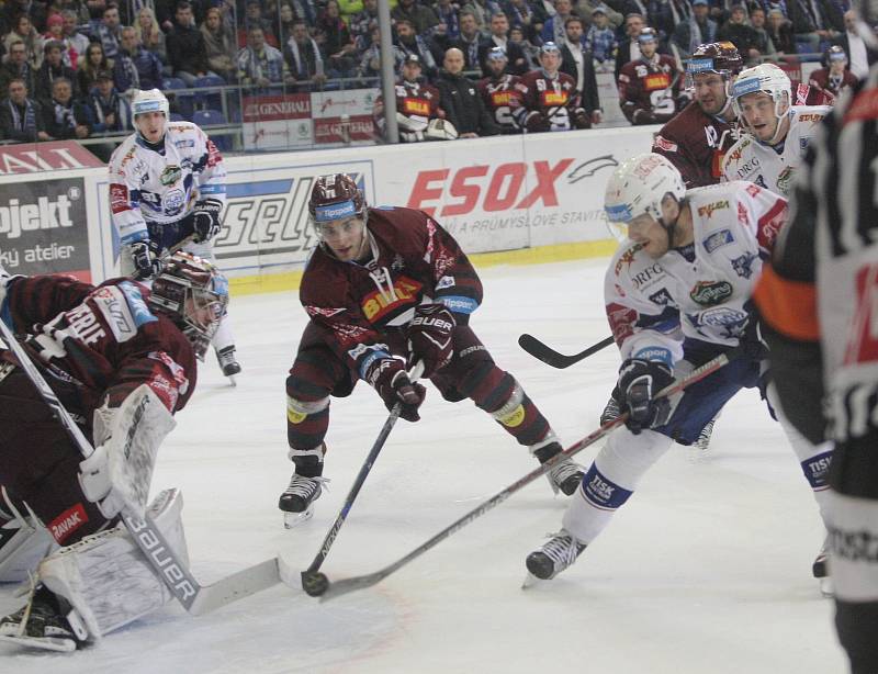 Hokejisté brněnské Komety vyřadili ve čtvrtfinále play-off extraligy rivala pražskou Spartu v pouhých čtyřech zápasech. Triumf 4:0 na zápasy dovršili Brňané v domácím prostředí po výhře 4:1.