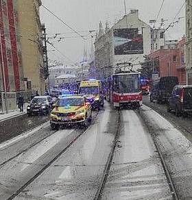 Nehoda v Křenové ulici pohledem Čtenáře reportéra Deníku.