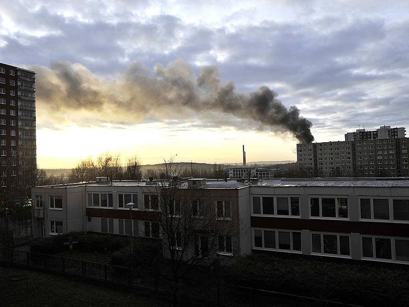 Záběr na hustý kouř, který redakci Brněnského deníku Rovnost zaslal čtenář.