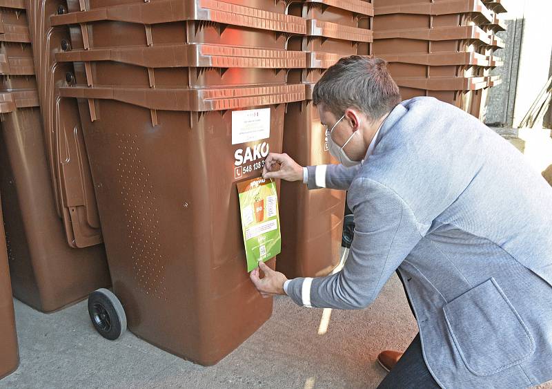 Do brněnských ulic přibudou hnědé popelnice na bioodpad.