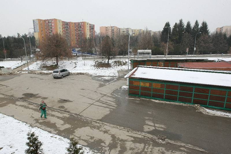 Bohuničtí plánují upravit prostor před tamní radnicí. Na jejím průčelí vznikne nový orloj. Nynější tržnici nahradí nové stánky i fontána 