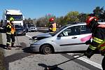 Nehoda dvou osobních aut na 174. kilometru dálnice D1 ve směru na Brno.