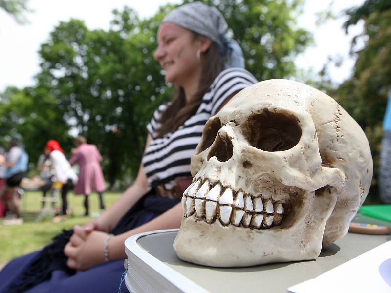 Mezinárodní den dětí rodiny slavily taky ve Fakultní nemocnici Brno. Akci nemocnice nazvala Výprava za piráty.