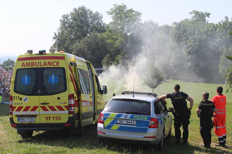 Den s integrovaným záchranným systémem představil dětem práci policistů i záchranářů.