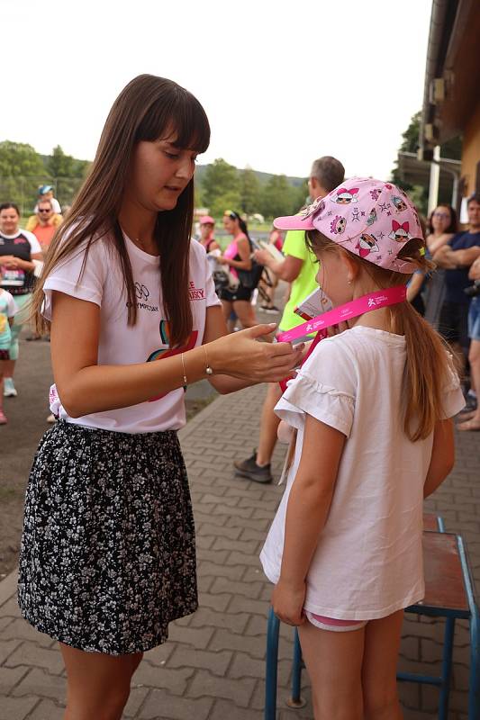 Do T-Mobile Olympijského běhu se v Ivančicích zapojili děti i dospělí.