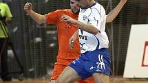 Prvoligové futsalové derby: Tango (v oranžovém) vs. Helas