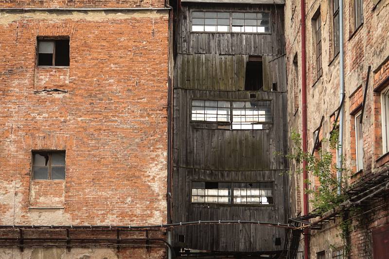 Areál bývalé textilní továrny Vlněna ožije do deseti let. Stavební stroje zahájí demolici starých budov už letos v listopadu.