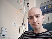 O svém boji s rakovinou píše na internetovém blogu třiadvacetiletý Petr Hübel.