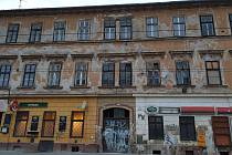 Osud chátrajících budov na ulici Milady Horákové budí obavy. O jejich budoucnosti rozhodnou brněnští zastupitelé.