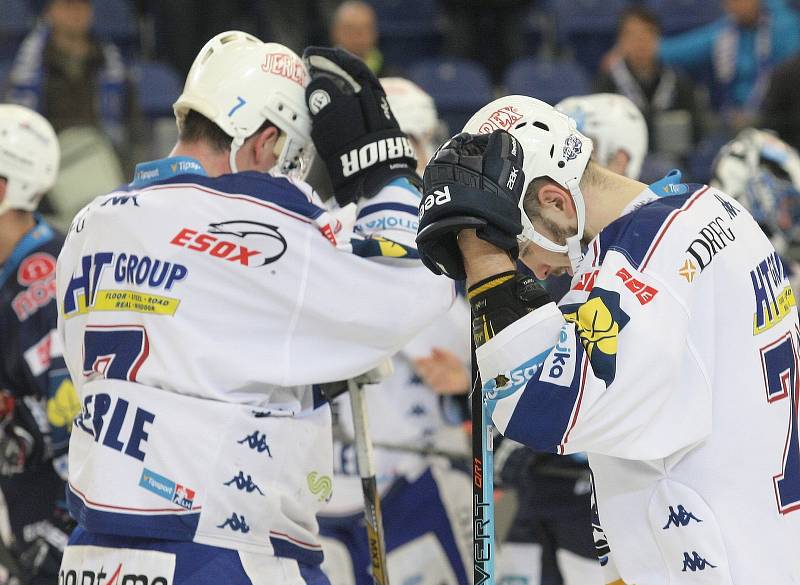 Hokejistům Komety Brno skončila po páteční porážce 3:4 od Chomutova sezona. V předkole play off podlehli Severočechům 1:3 na zápasy.