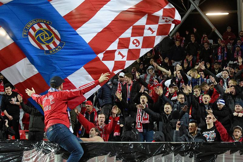 Brno 10.3.2019 - FC Zbrojovka Brno (červená) - FK Viktoria Žižkov