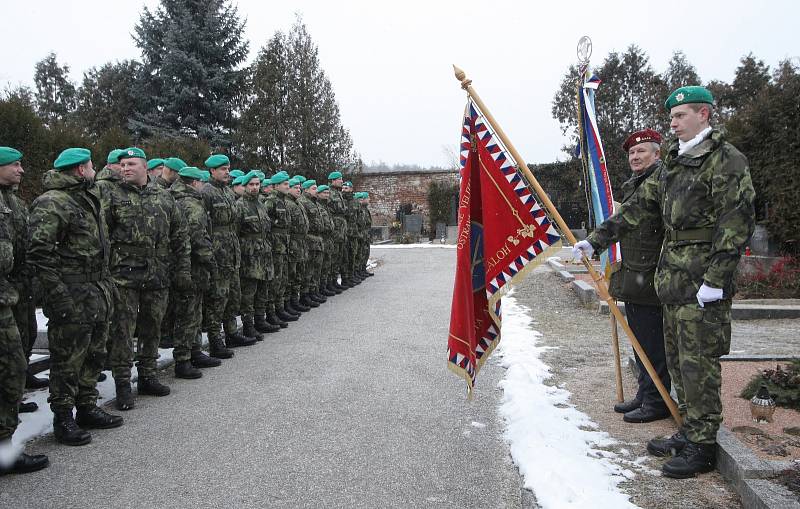 Brněnského rodáka a velitele paraskupiny Wolfram Josefa Otiska uctili ve středu odpoledne na brněnském hřbitově v Líšni.